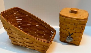 lot 123 image: 2 LONGABERGER Baskets with Liner & Accents