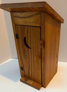 lot 125 image: Vintage Oak Handcrafted OUT HOUSE Miniature Fairy Garden Building 