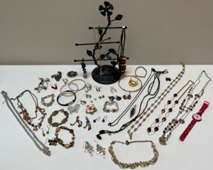 lot 129 image: Large Grouping of Costume Jewelry Sets & Pieces