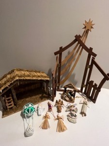 lot 143 image: Tabletop Stable Nativity Wood Grouping  & Angel Ornaments for Christmas Decorating