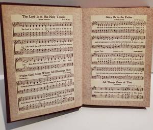 lot 340 image: Vintage Hardcover Tabernacle Hymns Book