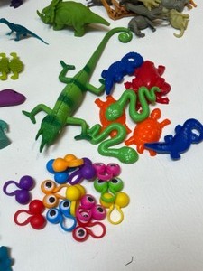 lot 162 image: Large Lot of Little Collectible Dinosaurs, Robots, Animals, Gumball Toys & Prizes
