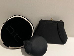 lot 250 image: Vintage Lot of Ladies Velvet HATS and Handbag Goth Mini Pill Hat