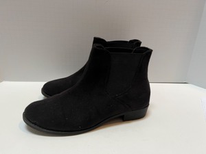 lot 206 image: New Out of Box CHACOS Black Faux Suede Waterproof Lined BOOTS BOOTIES Ladies sz 9M