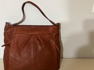 lot 210 image: AMERICAN LEATHER Brown Soft Tanned Leather Shoulder Bag Excellent