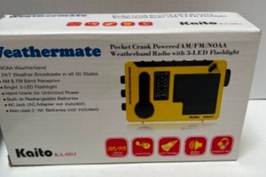 lot 253 image: Nikkon 7x20 7.1 Binocculars & KAITO Weathermate Crank Powered Radio 3-LED Flashlight Survival Items