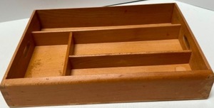 lot 226 image: Vintage Hardwood Cutlery Tray