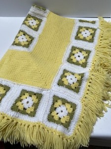 lot 235 image: Vintage Hand Crocheted Baby Lap Afghan