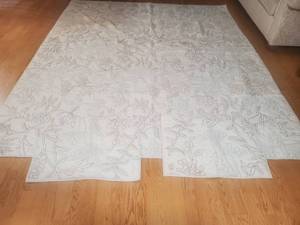 lot 246 image: POTTERY BARN Natural Botanical Embroidered Queen Coverlet and 2 Shams