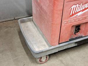 lot 269 image: Milwaukee Heavy Duty Tool Cart 1-door1-drawer2-tier