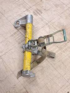 lot 298 image: Hastings Fiberglass Products 1300-lbs Transformer Part with Ratchet and Strap