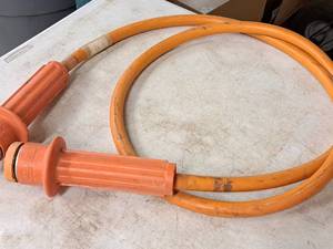 lot 319 image: Salisbury 250 Amp 10 AWG 415W 25kV Momentary 0 0 Grounding Jumper Cable