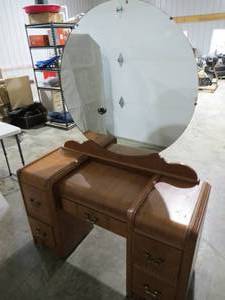 Vintage Vanity with Mirror