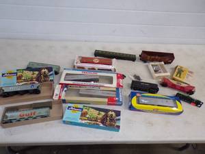 HO Scale Trains and Accessories