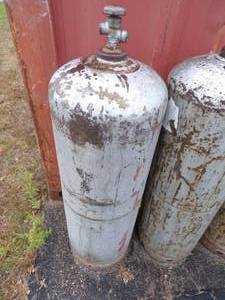 100 Pound Propane Tank