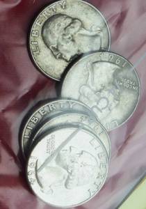 Lot of (5)                               90% SILVER QUARTERS - 1960s 90% Silver Washington Quarters