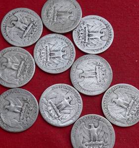 Lot of (10)                               90% SILVER QUARTERS - 1940s 90% Silver Washington Quarters