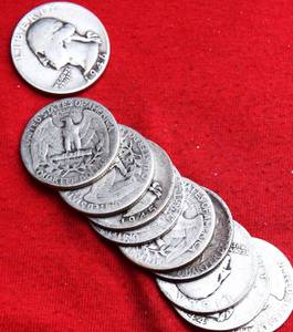Lot of (10)                               90% SILVER QUARTERS - 1940s 90% Silver Washington Quarters