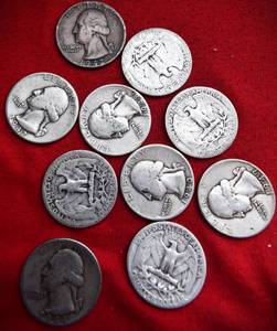 Lot of (10)                               90% SILVER QUARTERS - 1940s 90% Silver Washington Quarters