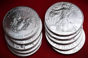 Lot of (10) 2018 Silver Eagles