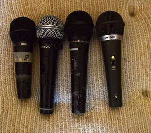 Microphone selection  - 4 mics 3 audio cables