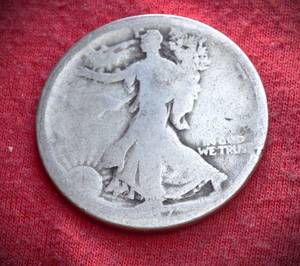 Lot of (1) 90% SILVER LIBERTY WALKING HALF DOLLARS