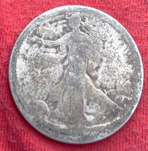 Lot of (1) 90% SILVER LIBERTY WALKING HALF DOLLARS