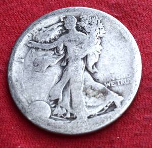 Lot of (1) 90% SILVER LIBERTY WALKING HALF DOLLARS