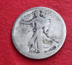 Lot of (1) 90% SILVER LIBERTY WALKING HALF DOLLARS