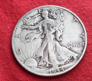 Lot of (1) 90% SILVER LIBERTY WALKING HALF DOLLARS
