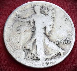 Lot of (1) 90% SILVER LIBERTY WALKING HALF DOLLARS