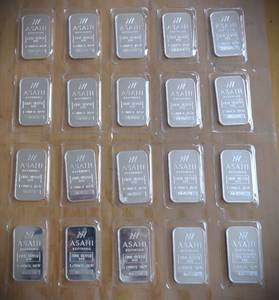 Lot of (20) ASAHI COLLECTION OF TWENTY 1 0Z BARS
