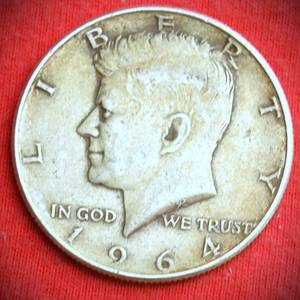 Lot of (1) SILVER KENNEDY HALF DOLLAR 1964