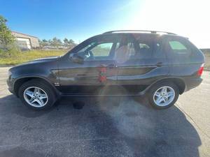 2004 BMW X5 4.4I - AWD