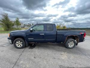 2010 GMC Sierra 1500 SLE - 4X4 - 1 OWNER