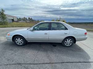 2000 Toyota Camry LE V6 - 1 OWNER