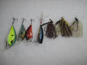 Set of 7 Spinner, Wiggler, Rattler, Diver Fishing Lures
