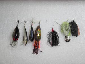 Set of 7 Spinner, Wiggler, Rattler, Diver Fishing Lures