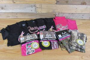 Womens Medium Realtree Clothing (10 items)