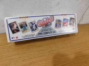 lot 293 image: 1991 Upper Deck Baseball Factory Sealed Set