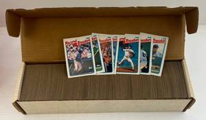 lot 4 image: 1988 Score & 1989 Topps Baseball Cards