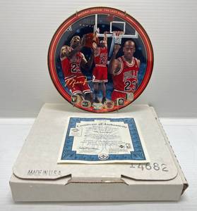 lot 17 image: Bradford Exchange Michael Jordan Collectors Plate The Last Shot With COA