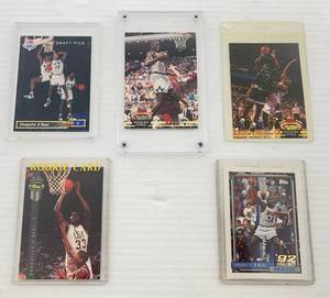 lot 136 image: Misc. Shaquille ONeal Rookie Cards & more