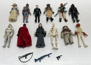 lot 172 image: 1980s Star Wars Action Figures (Some With Weapons) & 1979 Boba Fett (Complete)