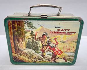 lot 207 image: 1955 (Davy Crockett) Vintage Metal Lunchbox By Holtemp (NO THERMOS)