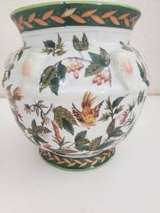 lot 25 image: Vintage Collectible Wl 1895 Wong Lee Style Porcelain Fishbowl Planter...