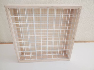 lot 28 image: Painters HOFCRAFT Wood Storage Rack with White Metal Grids...