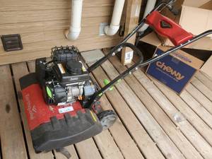 lot 75 image: Viper Earthquate -Model #20015 Front Tine Tiller Cultivator