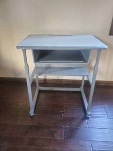 lot 76 image: Furniture Office Den White Metal Computer Portable Adjustable Desk