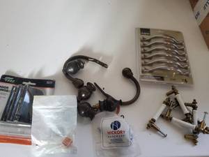lot 89 image: Grip Fast Door Hinges-Satin Nickel Finish Chapter Pulls-Other Cabinet Pulls & Hooks